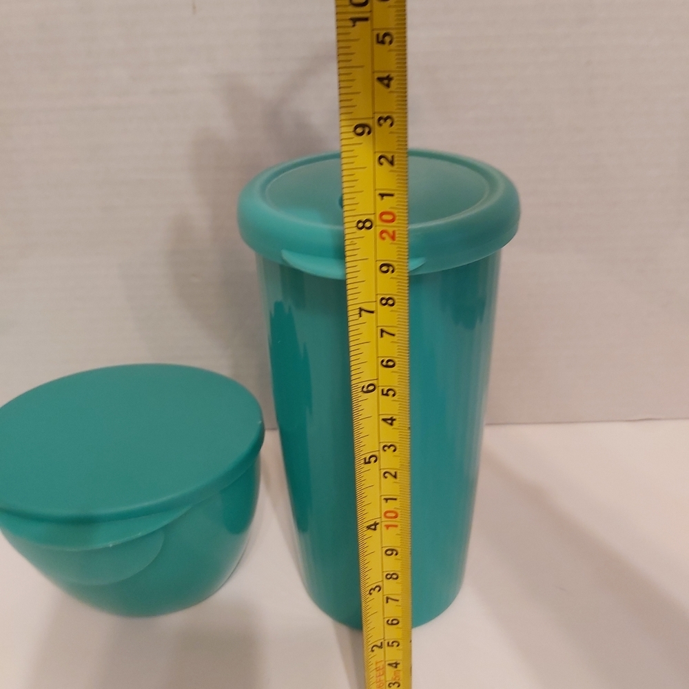 2 article tupperware - Picture 2 of 12